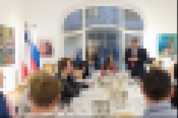 Дегустация чилийских и российских вин сортов Каберне Совиньон и Шардоне в Посольстве Чили в Москве. ФОТО
